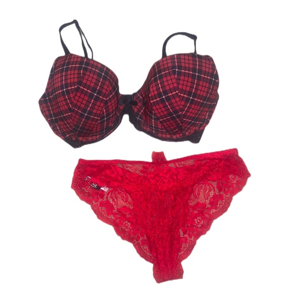 ADORE ME Intimate Set - Picture 1 of 4